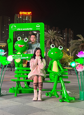 户外卡通青蛙模型玻璃钢雕塑