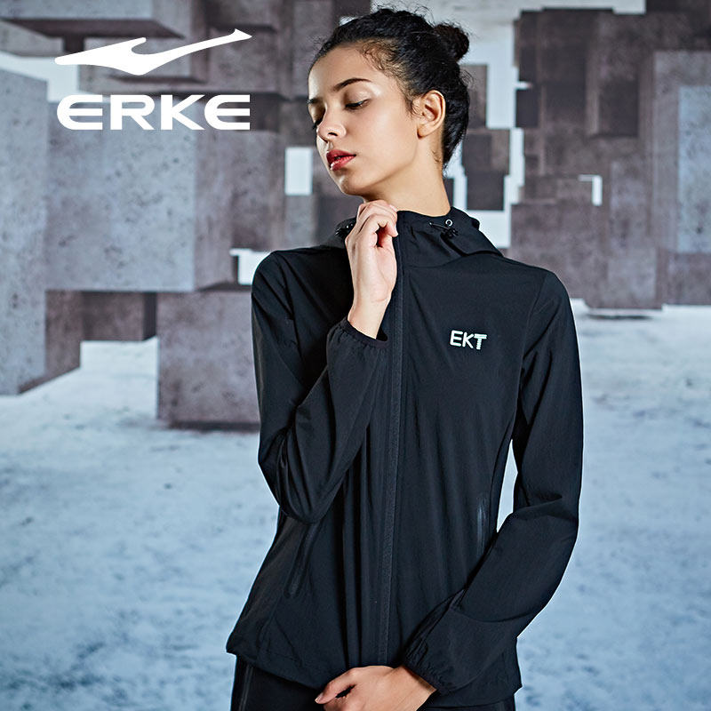 鸿星尔克女风衣官方新款女子卫衣 鸿星尔克outlets店运动卫衣/套头衫