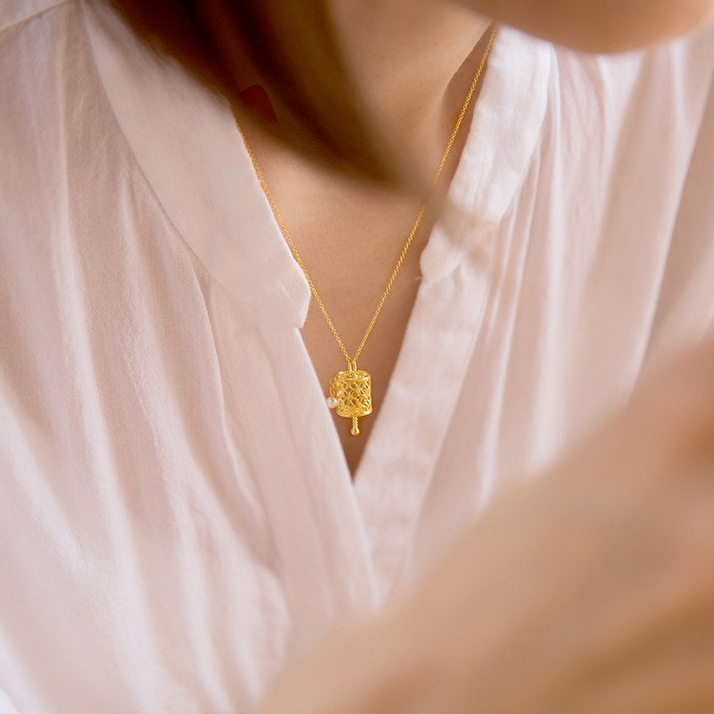 白海棠心境转经筒18k金项链女吊坠 白海棠项链