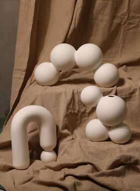 新款直销ins风陶瓷气球白色花瓶摆件 客厅侘寂干花艺术服装店桌面