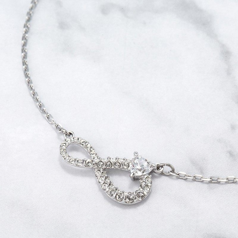 【直营】swarovski蝴蝶结吊坠锁骨链 天猫国际时尚直营项链