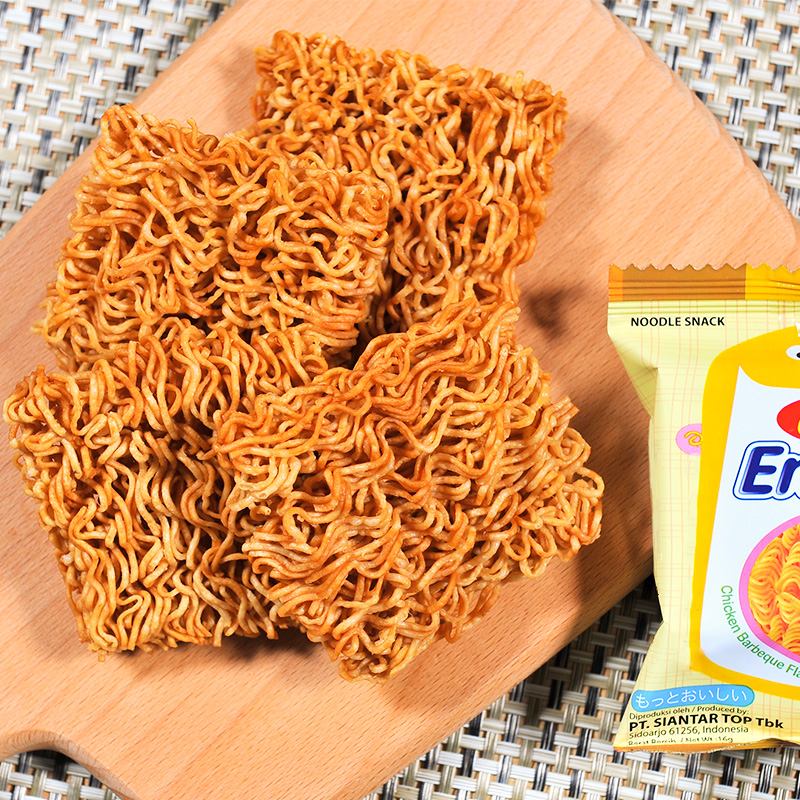 【自营】进口印尼小鸡干脆面GEMEZ零食大礼包 enaak小鸡面 小零食