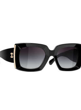 香奈儿方框金属边装饰墨镜