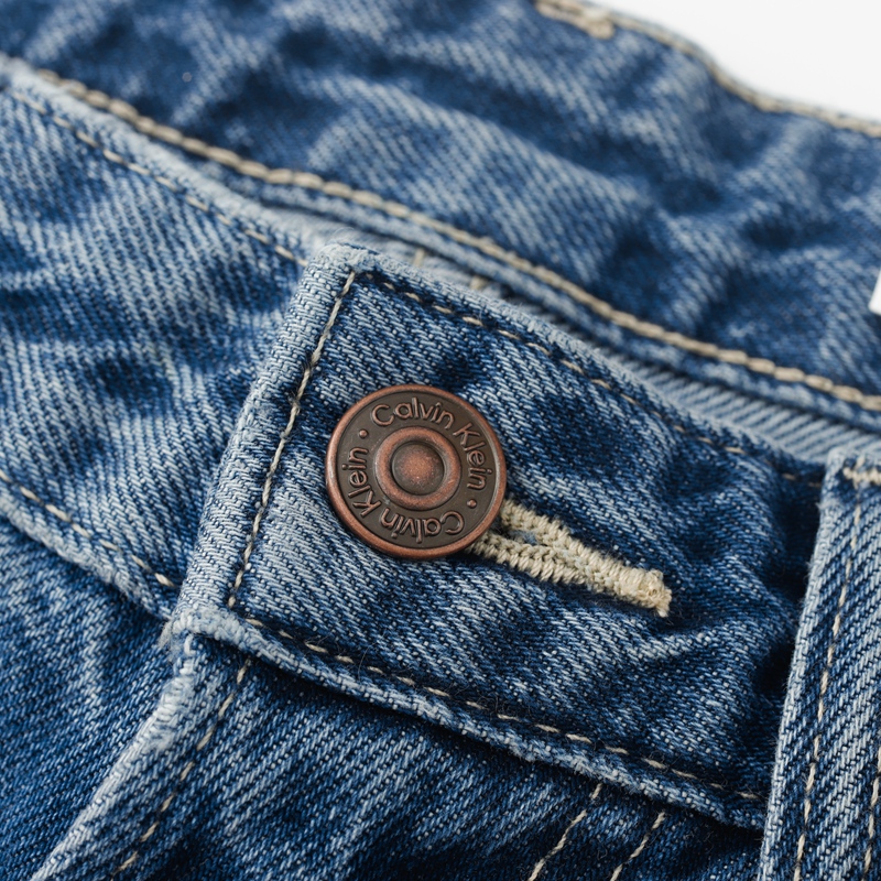  天猫国际自营时尚范牛仔裤