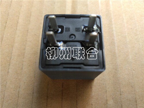 原装正品宝骏610/630老款宝骏730大灯继电器启动继电器风扇继电器 - 图1