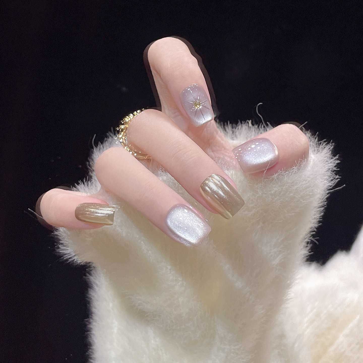 纯手工穿戴美甲贴片2026新款显白香槟猫眼高级感短款指甲闪亮星尘,淘宝优惠券,粉丝福利购,淘宝优惠卷