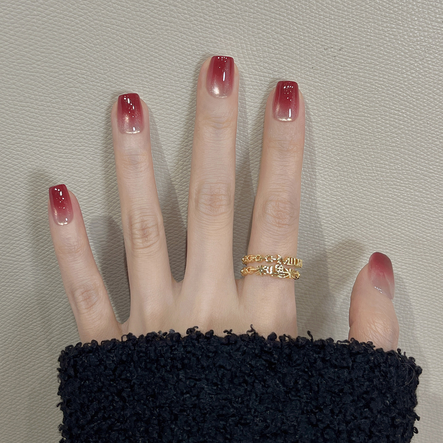 手工穿戴美甲酒红色渐变猫眼2026新款高级感短款新娘贴片绯色金砂,淘宝优惠券,粉丝福利购,淘宝优惠卷