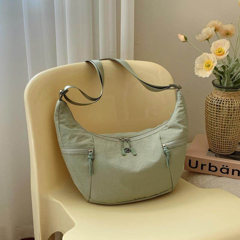 New Lulu croissant bag, lightweight large-capacity dumpling bag, shoulder crossbody bag, sports fitness yoga bag