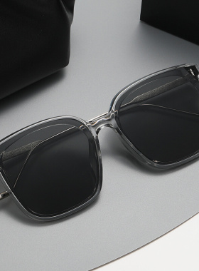 蝶形女童黑色金色全框邵东