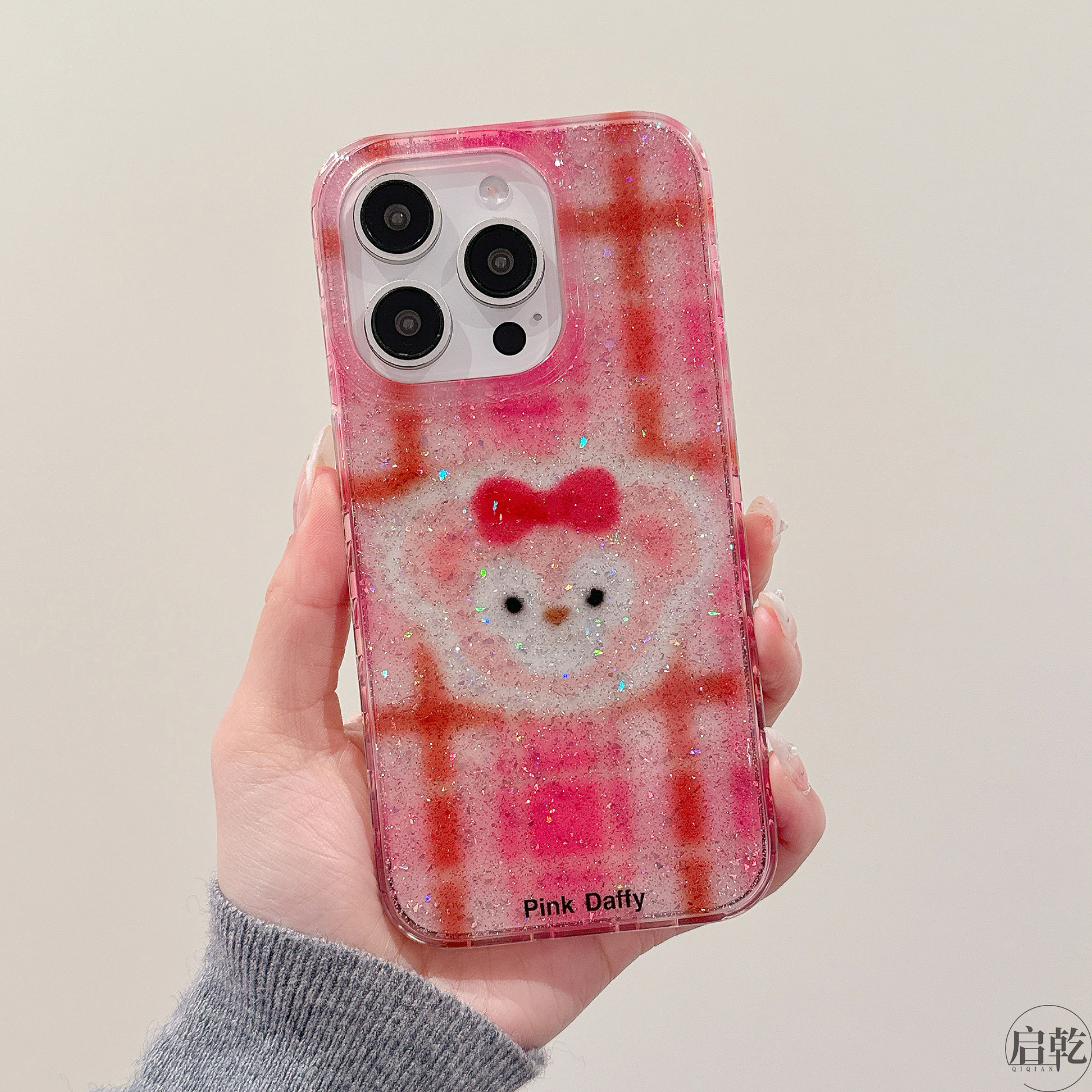 启乾 闪粉格纹雪莉玫饼饼iPhone16/15手机壳适用苹果14/13promax滴胶硬壳少女心达菲熊可爱卡通动漫新款防摔