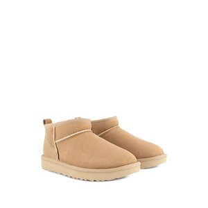 UGG 女款Classic Ultra保暖雪地靴1116109