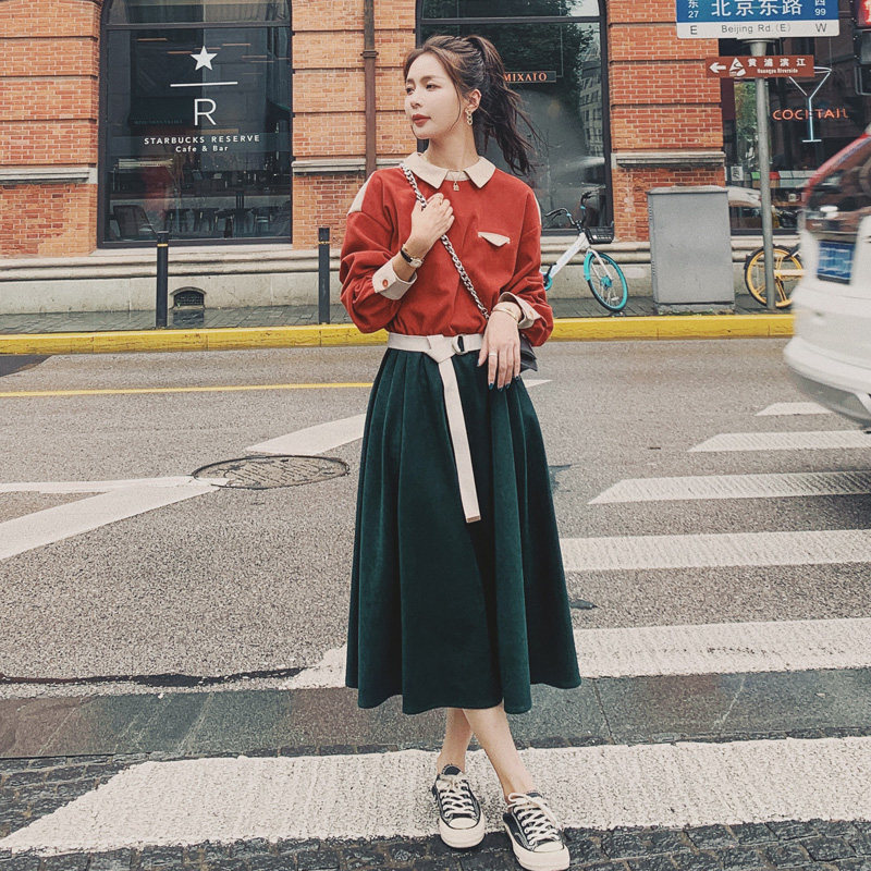 假两件连衣裙2022春秋季拼色裙子 岸妃连衣裙