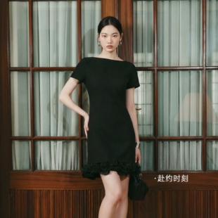 【黑玫瑰】VeroModa连衣裙女收腰花朵裙摆