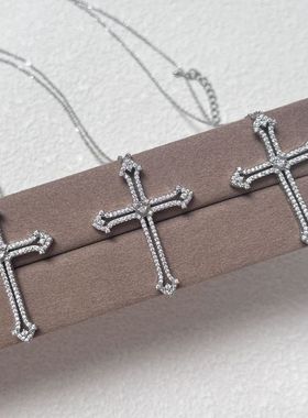 个性小众轻奢高级满钻纯银复古吊坠毛衣链S925项链设计箭头十字架