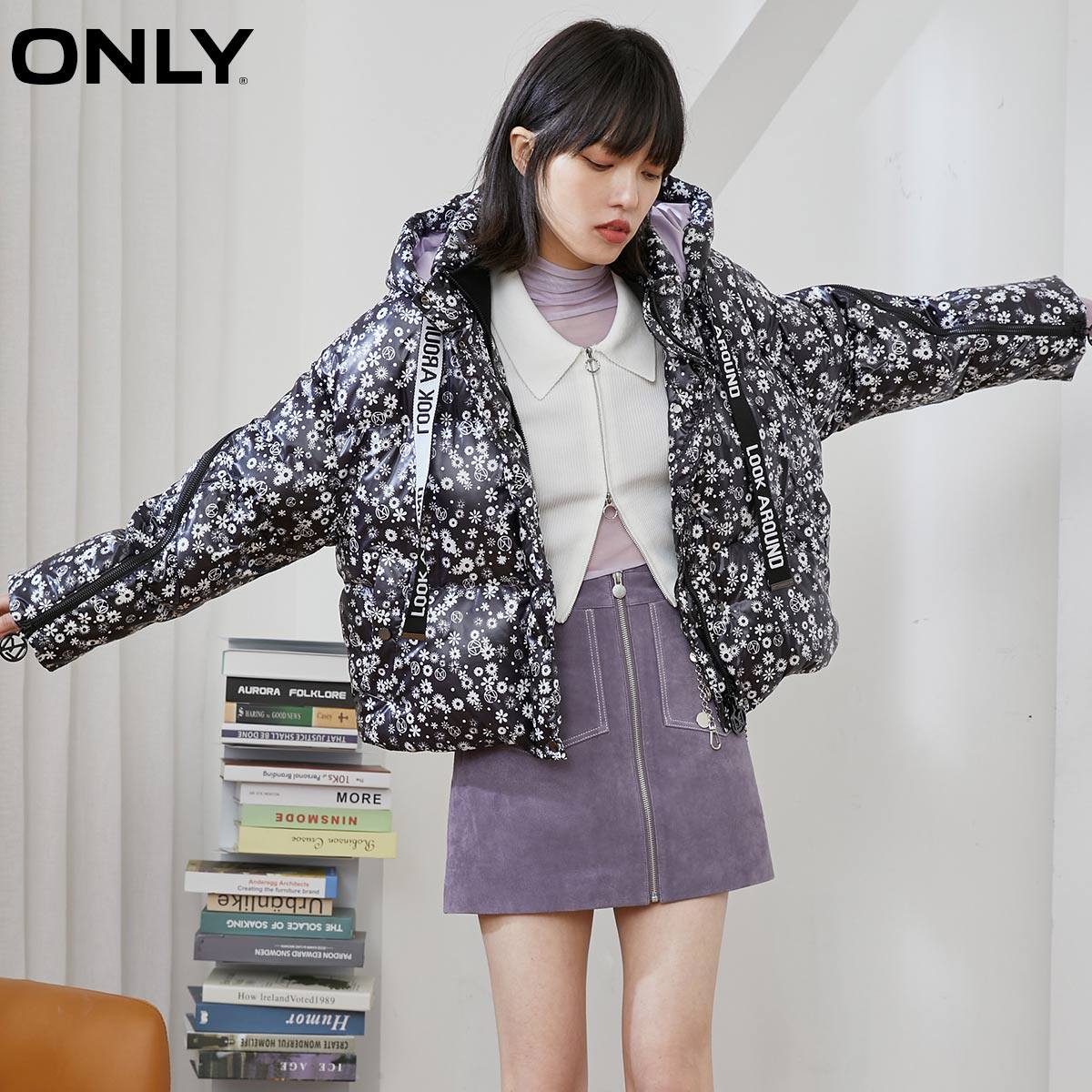 only2021冬季新款短款印花羽绒服 ONLYoutlets店羽绒服