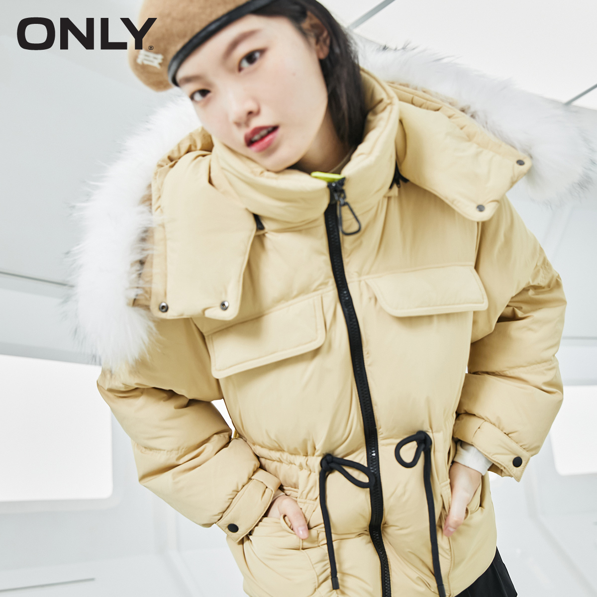 only冬季新款时尚潮流收腰大羽绒服 ONLYoutlets店羽绒服