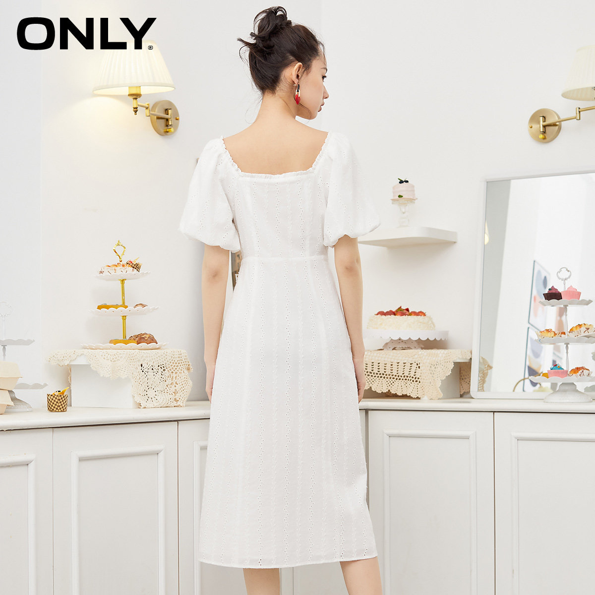 only2021夏季新款镂空泡泡袖连衣裙 ONLYoutlets店连衣裙