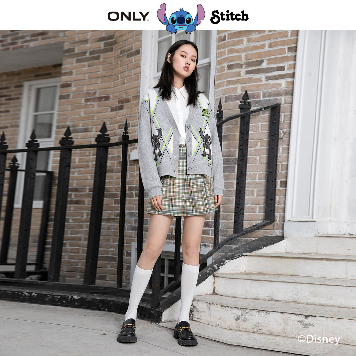 only2021迪士尼史迪奇联名女针织衫 ONLYoutlets店毛针织衫