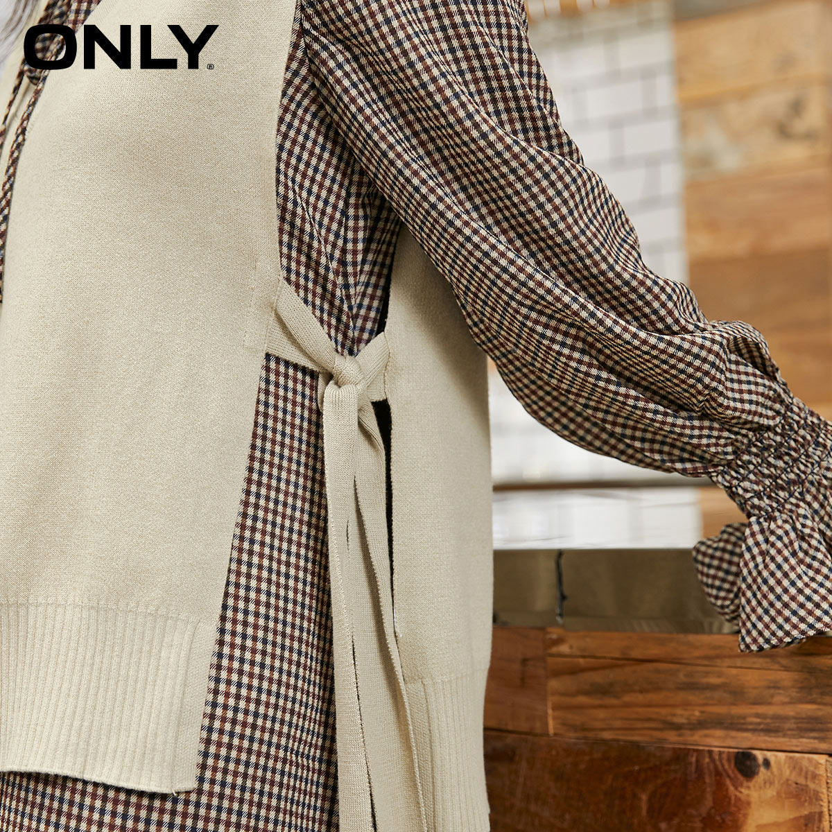 only冬季新款大波浪下摆设计连衣裙 ONLYoutlets店连衣裙