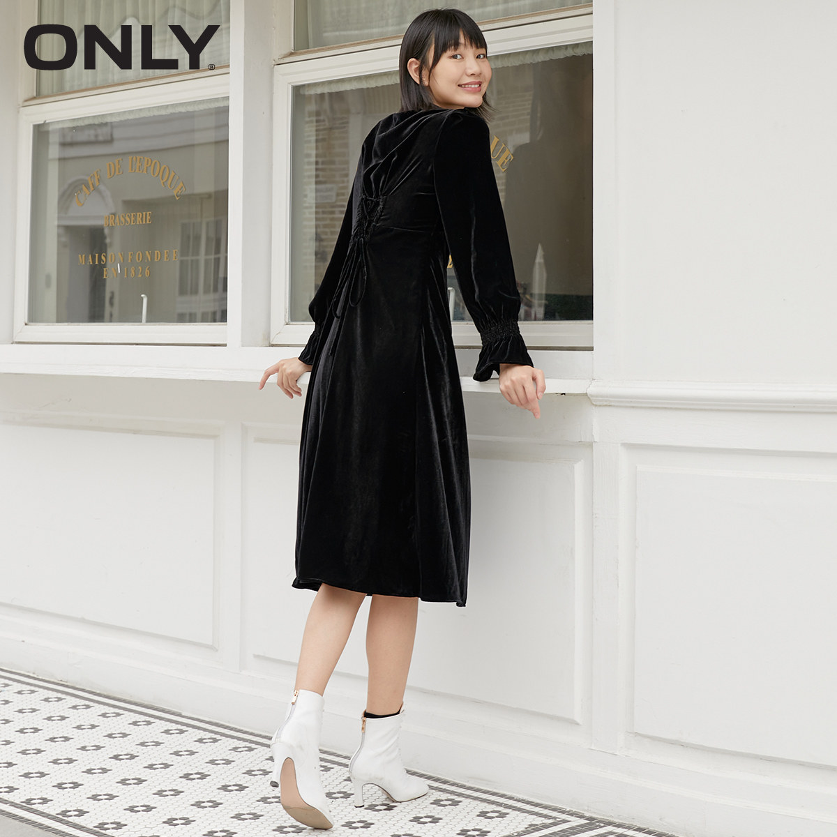 only奥莱秋季v领绒面气质连衣裙 ONLYoutlets店连衣裙