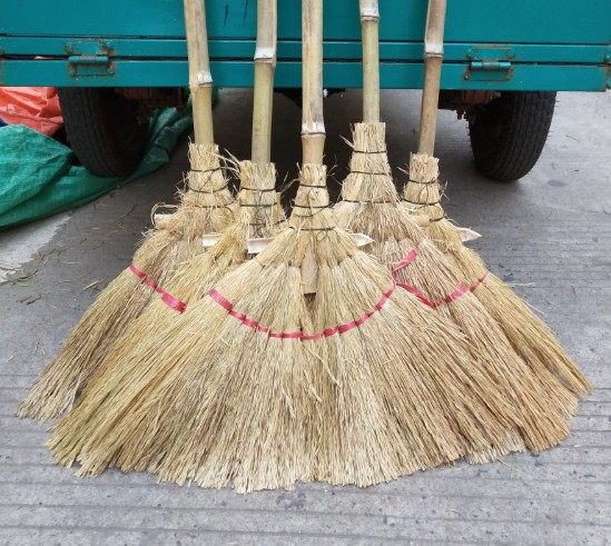 2021新款扫把工厂专用芦花扫帚老式手工编织芦花扫广西扫细毛