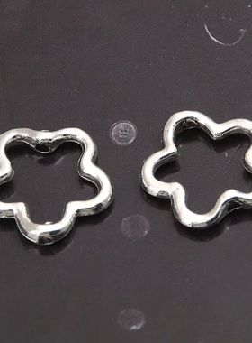 60pcs Silver Color 16x15mm Cute Hollow Flower Charms Connect