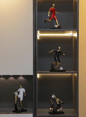 采购产品创意足球装饰品，高端篮球运动员树脂装饰品，办公室，桌