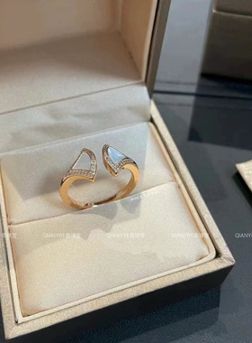 QIANYI仟意【轻奢系列】千金白富美宴会镀v金贝母经典款双层项链