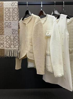 样板间衣帽间软装饰品小香风衣服女士衣柜卧室洋装项炼摆件组合