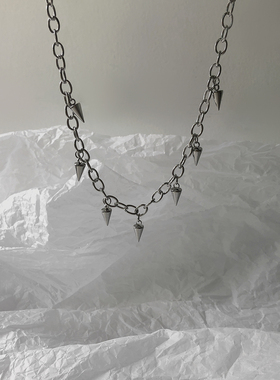 钛钢暗黑欧美风小众设计感锁骨链