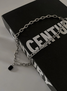 ins轻奢简约不规则小方黑色项链