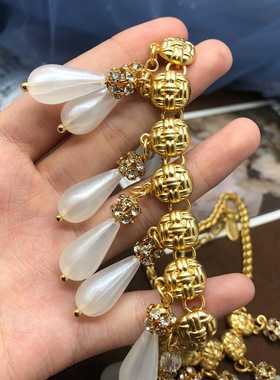 vintage饰品设计感新款白色水滴