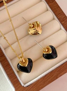 黑色爱心耳钉项链套装