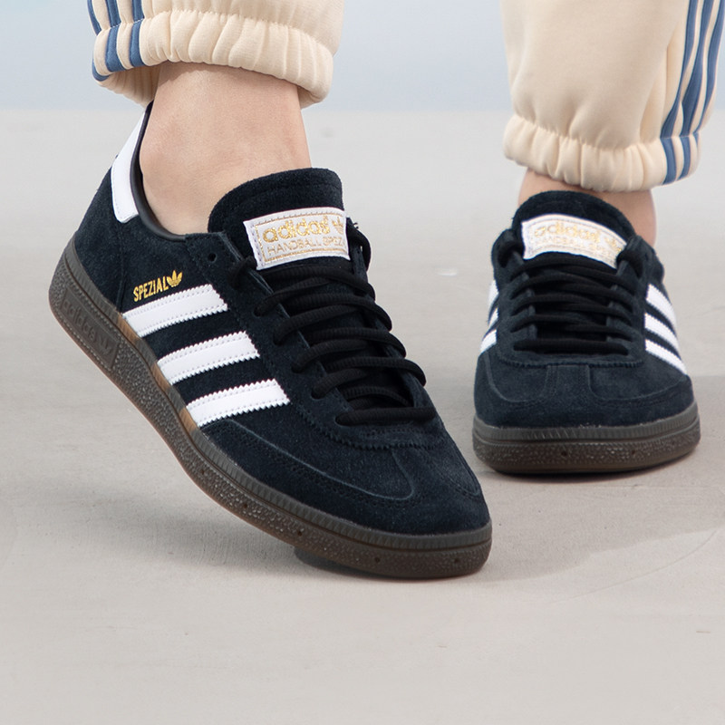 【自营】Adidas阿迪达斯板鞋男女鞋新款黑白简约休闲鞋跑步运动鞋,淘宝优惠券,粉丝福利购,淘宝优惠卷