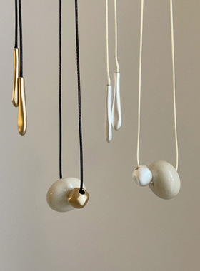 董洁同款象牙白圆珠吊坠绑带chok