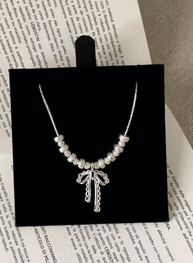 气质独特碎银蕾丝蝴蝶结吊坠项链