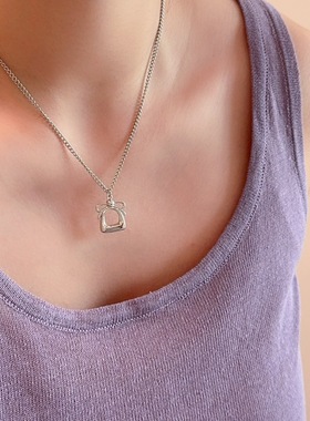 极简不规则蝴蝶结包包吊坠项链女时尚轻奢个性百搭锁骨链颈链配饰