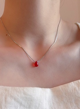 时尚设计感小红豆水滴吊坠项链女