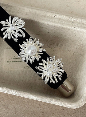 高级感锆石珍珠烟花戒指女轻奢潮流时尚个性精致通勤百搭指环戒子