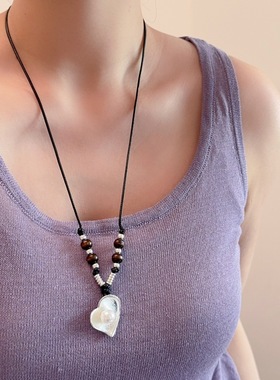 新中式爱心虎眼石皮革吊坠项链女生复古气质轻奢小众锁骨链配饰品