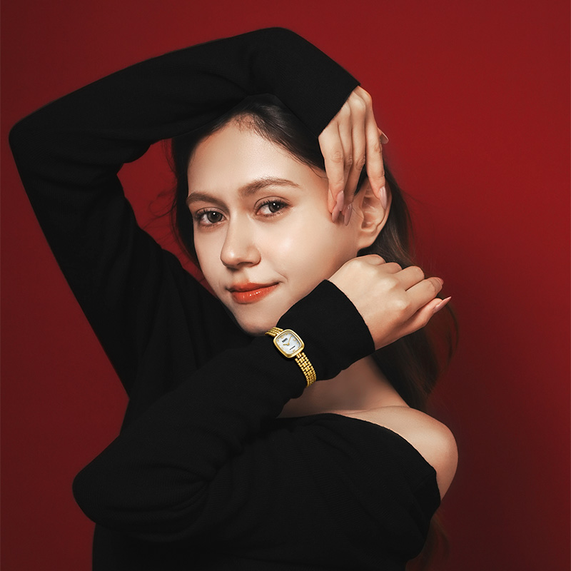 马克华菲手表女款小金表一对情侣复古ins风石英女士轻奢送女友