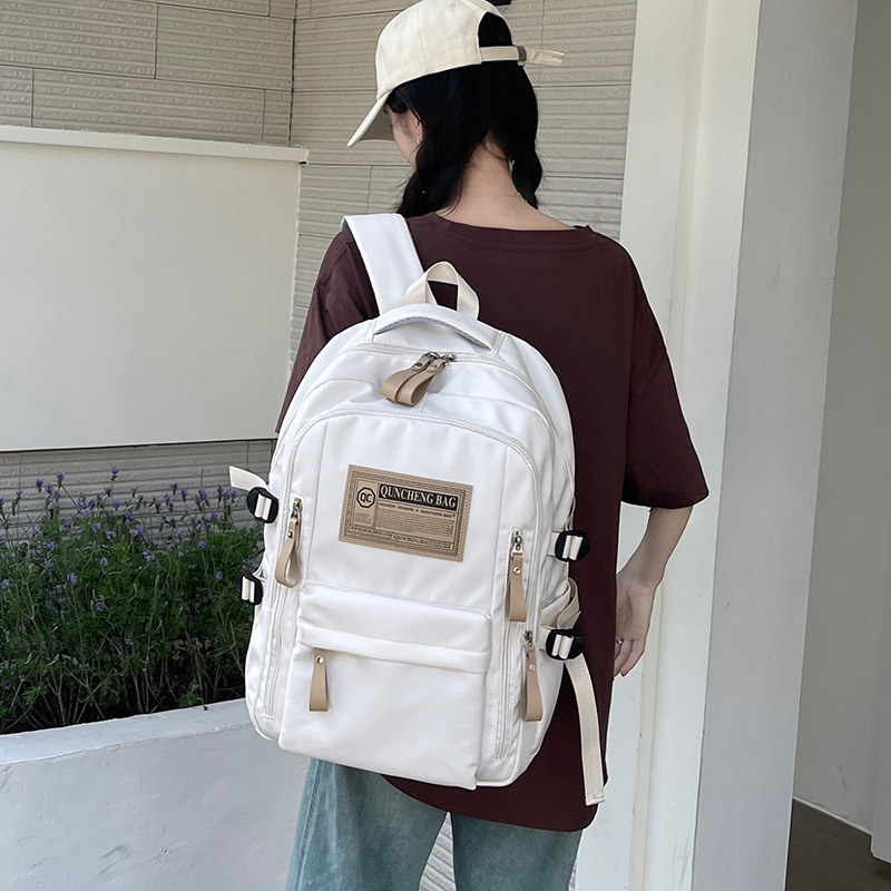  圣利威双肩背包