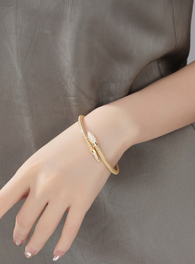 adhora蛇形开口手镯女简约小众设计感生肖手链2024新款手环送女友