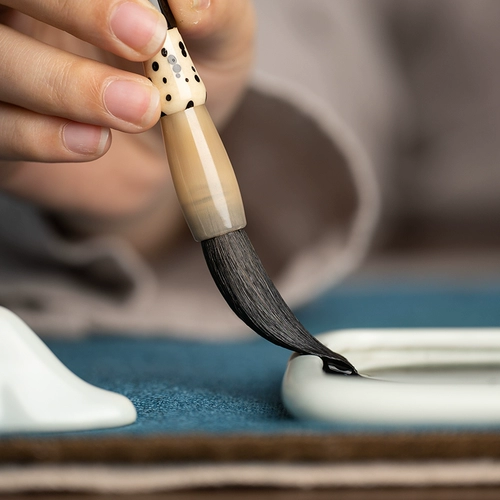 善琏湖笔 Zhiyi bi yiji Lake Wolf Wolf Wolf и коробка для церемоний Lishu Lishu Fang Fang Fang Fang Fang Kai Kaishu Специальное сценарий Специальный сценарий Специальный китайский профессиональный набор маленький кай -кайзи высокий