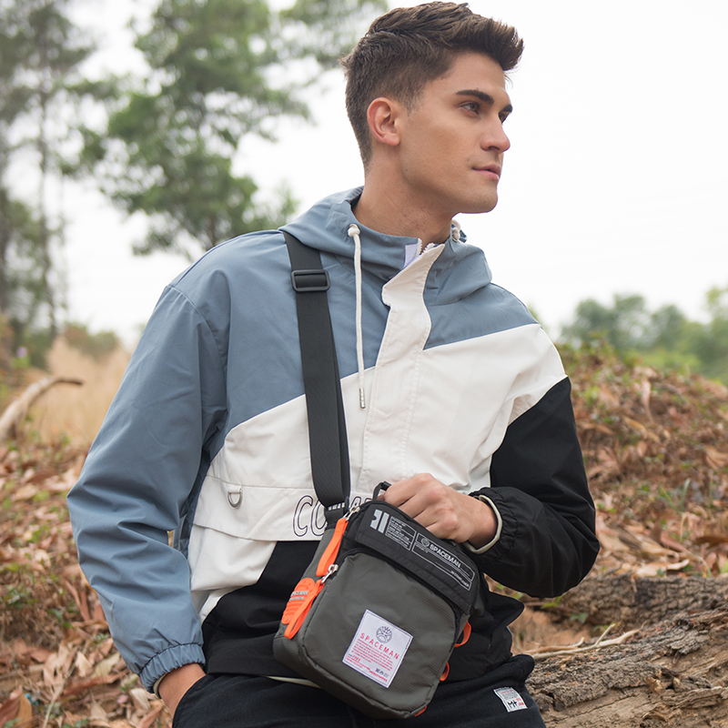 休闲小包包2023新款潮牌男士帆布包 斯帕曼箱包男士包袋