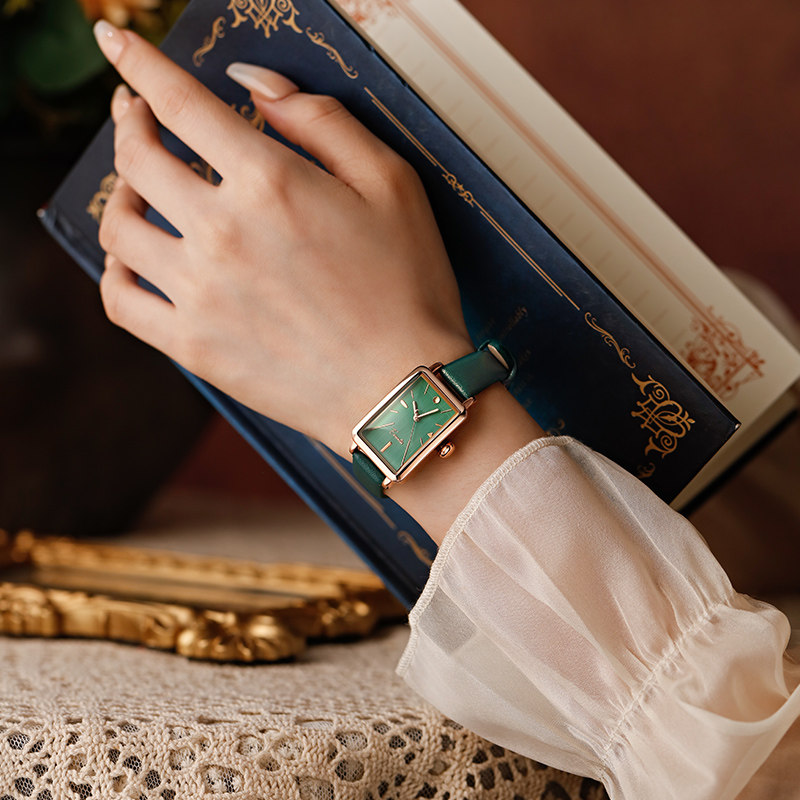 女士名牌正品2022新款防水复古手表 依文琳手表国产腕表