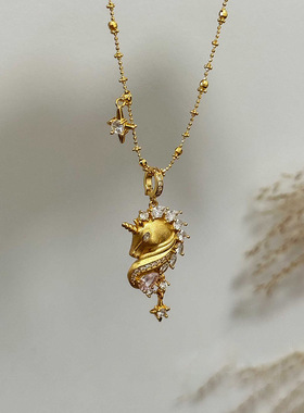 18k真金电镀锆石本命年小马项链复古宫廷风锁骨链轻奢高级感项饰