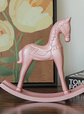 跨境新品创意木质粉色摇摇马家居摆件客厅电视柜酒柜民宿复古装饰