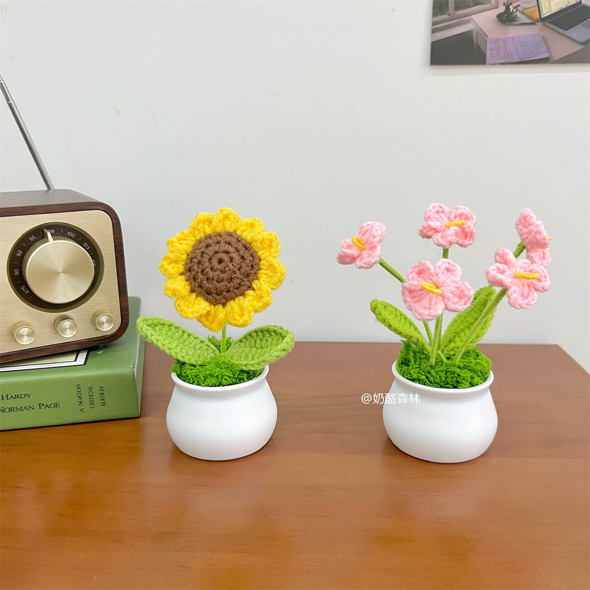 成品手工编织毛线钩织玫瑰郁金香盆栽花束仿真花花花车载摆件装饰,淘宝优惠券,粉丝福利购,淘宝优惠卷