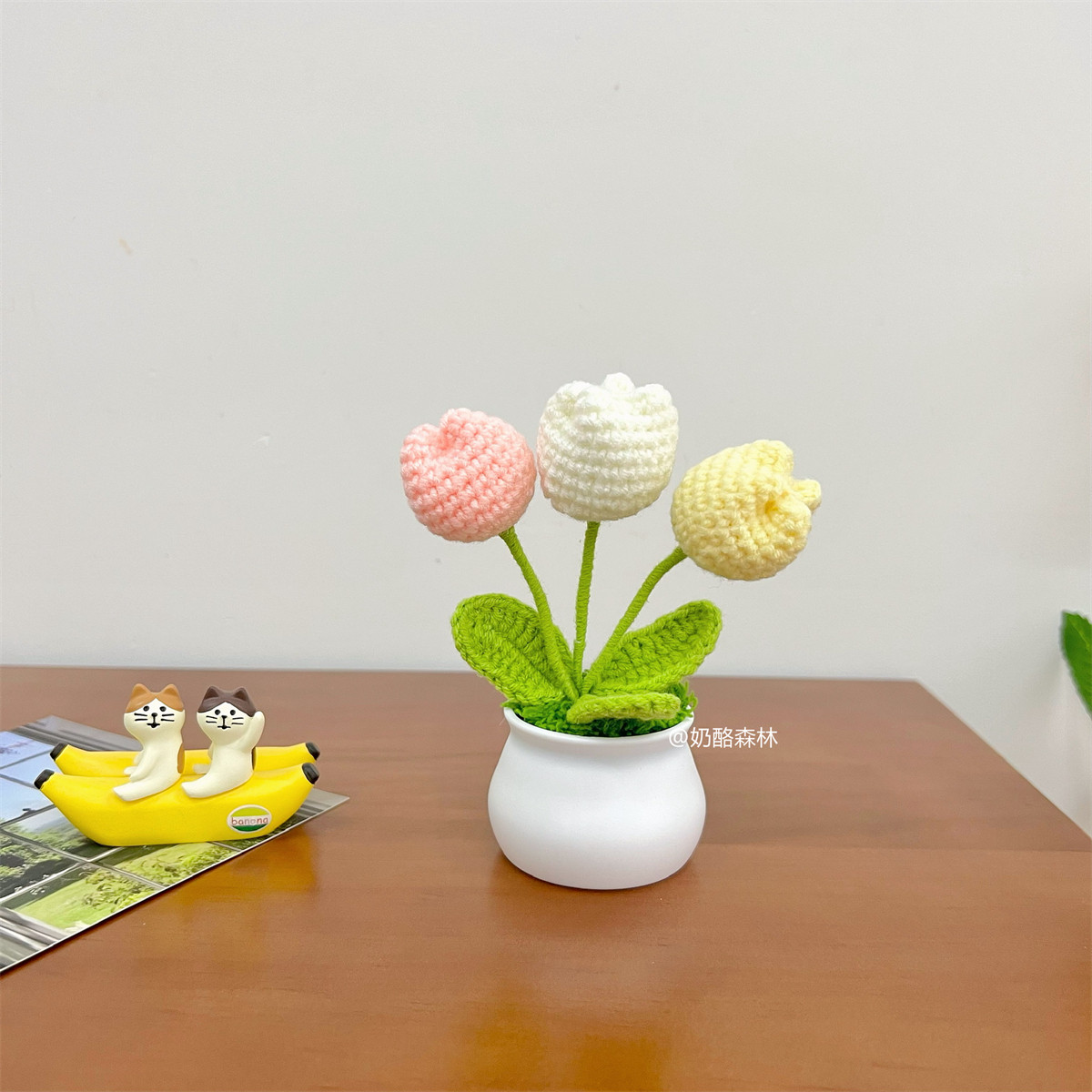 成品手工编织毛线钩织玫瑰郁金香盆栽花束仿真花花花车载摆件装饰,淘宝优惠券,粉丝福利购,淘宝优惠卷